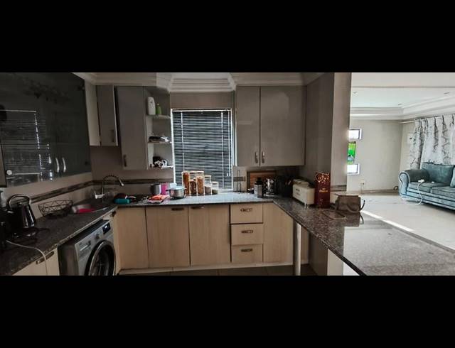 3 BEDROOM HOUSE FOR SALE IN ELANDSPOORT